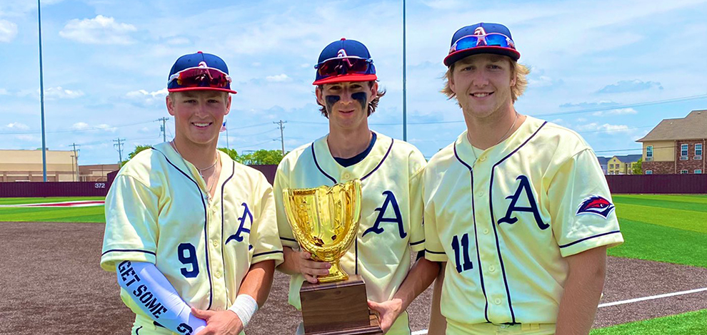 Three Seniors Selected for All-Star Game