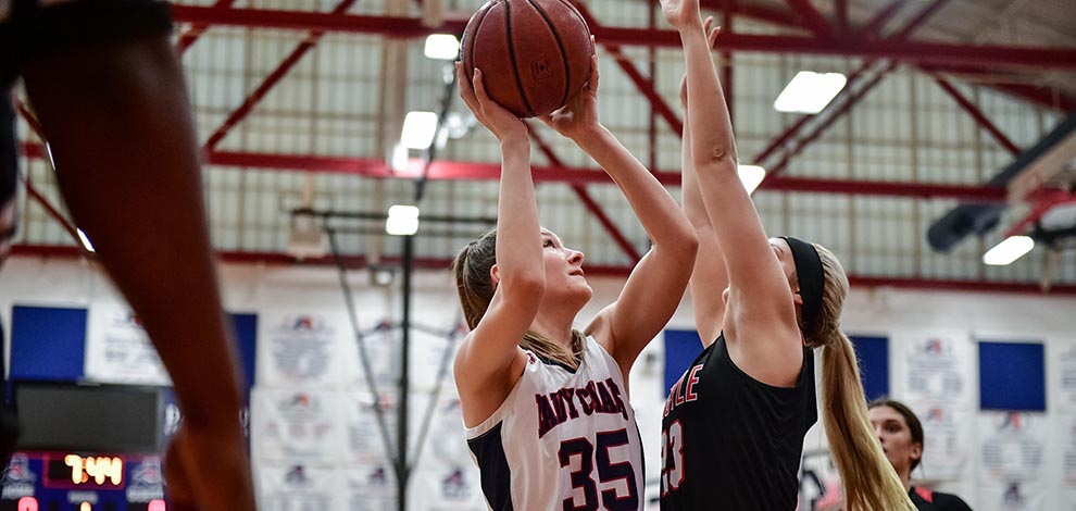 Lady Chaps Move to 6-2 in District Play 