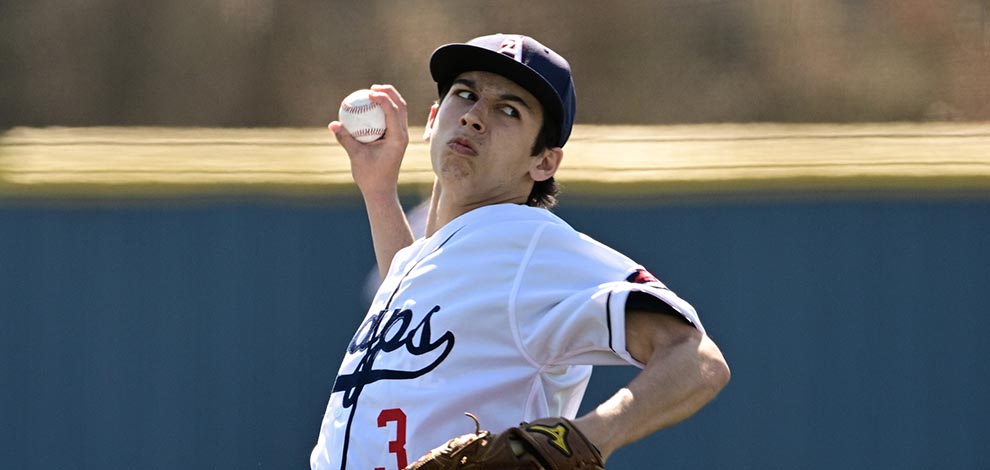Baseball Shuts Out Gainesville, 8-0