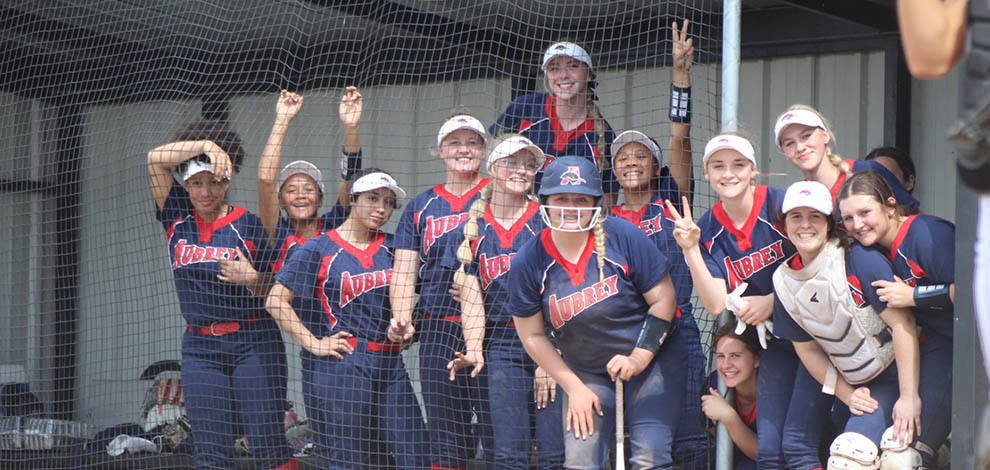 Softball Shuts Out Sanger