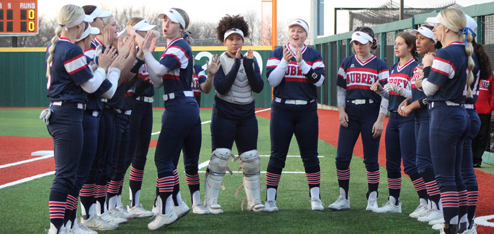 Softball Runrules Anna, 15-0